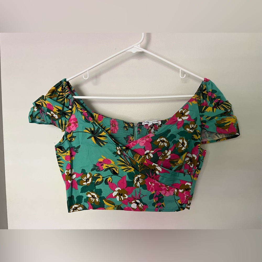 Express Rocky Barnes crop top size small